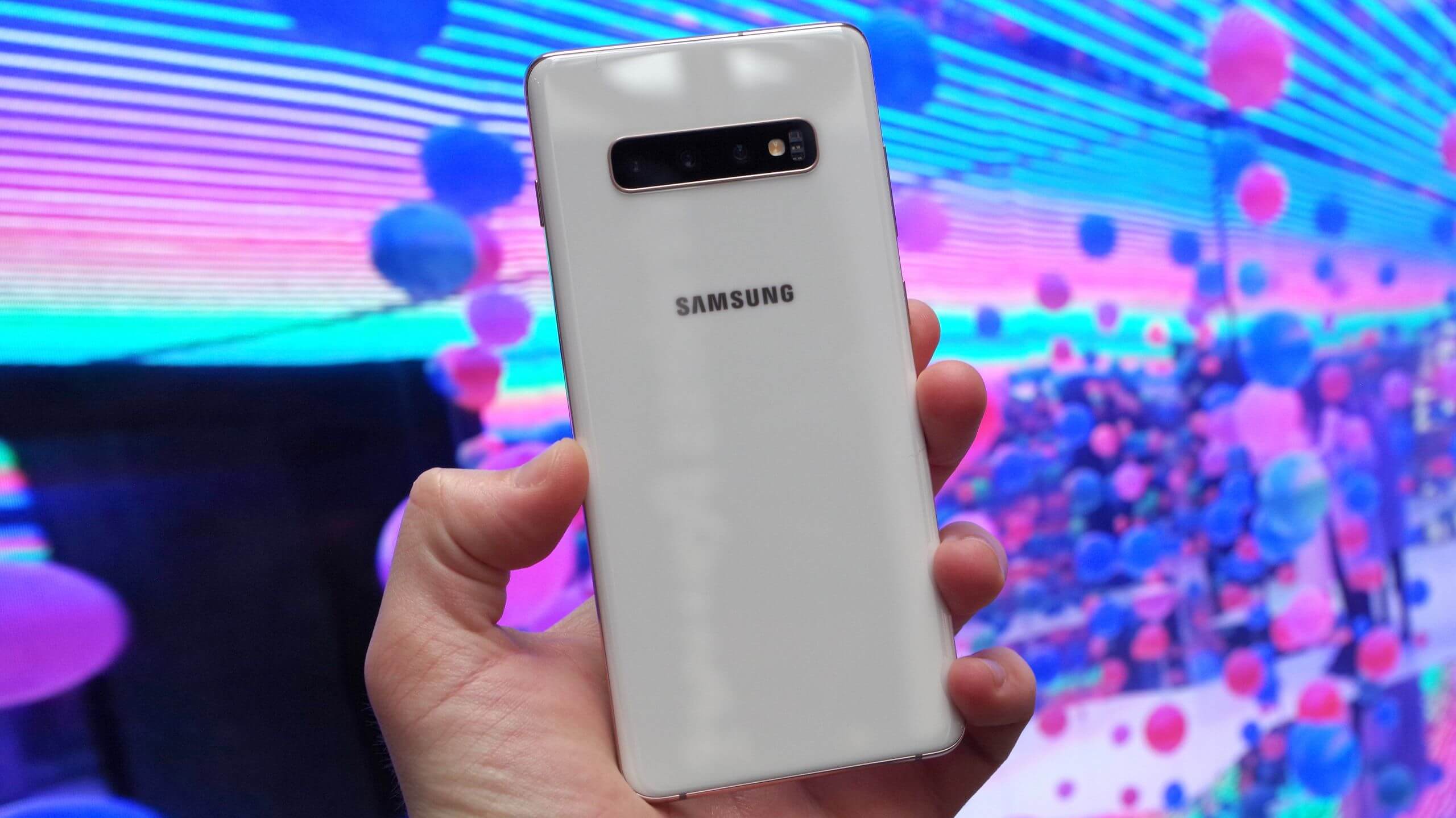 Samsung Galaxy S10+ обзор